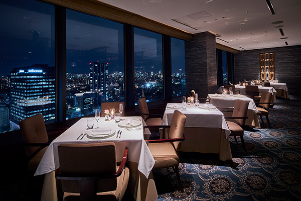 「エスト」店内(夜) 「エスト」店内(夜)