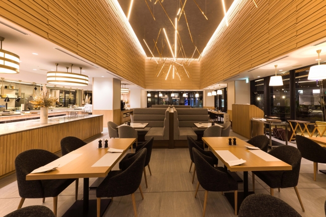 店内席夜イメージ