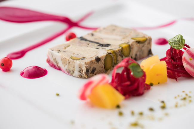 フランス産仔鳩とフォワグラのパテ・ド・カンパーニュイメージ