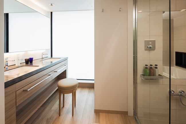 2人同時にご利用いただけるダブルベーシン