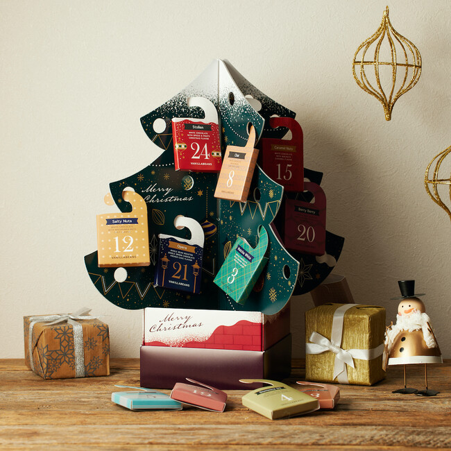 数量限定、24種類のチョコレートが 楽しめるアドベントカレンダー。 数量限定、24種類のチョコレートが 楽しめるアドベントカレンダー。