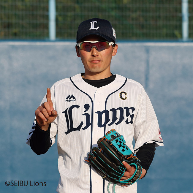 プロ野球・源田壮亮選手のシグネチャーモデル『FACEONE』サングラス