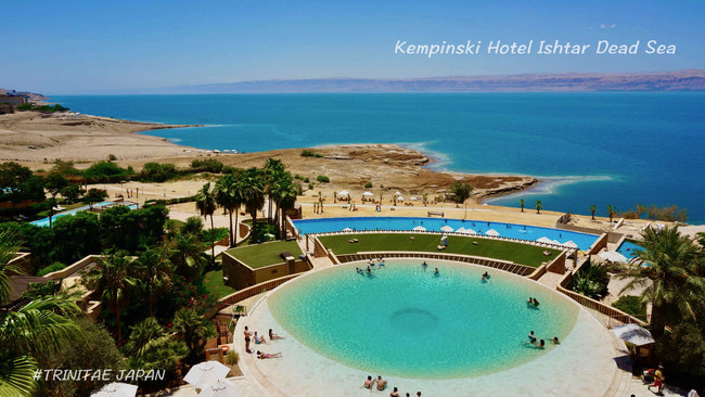 死海沿岸の5つ星リゾートホテル「Kempinski Hotel Ishtar Dead Sea」では、トリネティスパが体験できる。