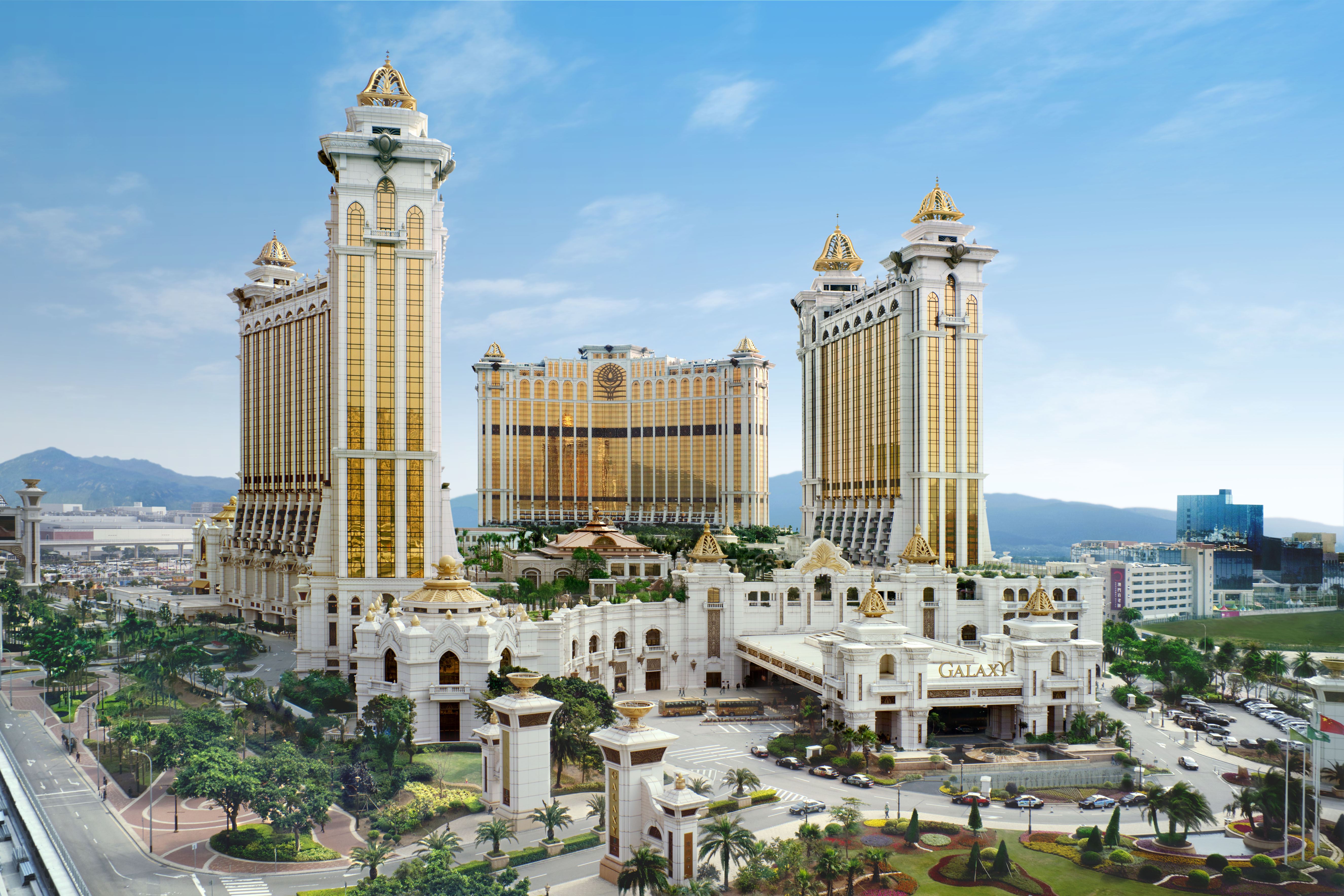 Macau. Аомынь (Макао). Аомынь (Макао) достопримечательности. Галакси Макао. Гранд Лисбоа Макао.