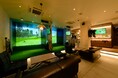 埼玉県草加市に2022年8月オープンしたゴルフシミュレーション&バー「GOLF&BAR NUNI」に液晶モニターを導入しました。