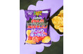 「カルビー ポテトチップス」の公式ライバル商品から明太子フレーバーが新登場!濃厚・刺激的なパウダーがやみつきになる『ポテトチップス濃厚キング がっつり辛子明太味』