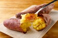カルビーかいつかスイートポテト株式会社のさつまいも「紅天使」を使った秋の「フルグラ®」が初登場! 『フルグラ® おさつとりんごのメープル味』