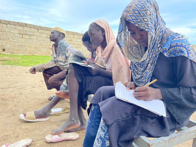 スーダンの教育をとりまく状況は厳しい