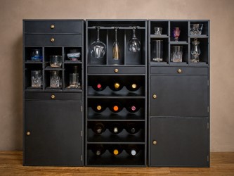 『お酒グッズ収納』右から_日本酒・焼酎タイプ・ワインタイプ・ウイスキータイプ