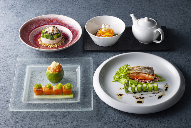 中国料理「チャイナブルー」 サーモンコース 中国料理「チャイナブルー」 サーモンコース