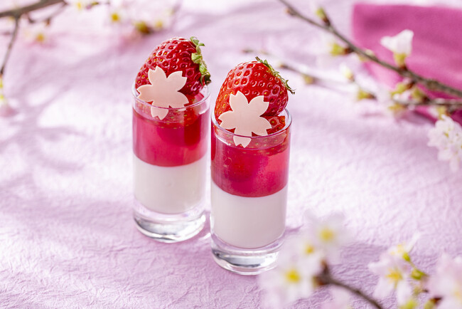桜のゼリーと杏仁豆腐のヴェリーニ 桜のゼリーと杏仁豆腐のヴェリーニ