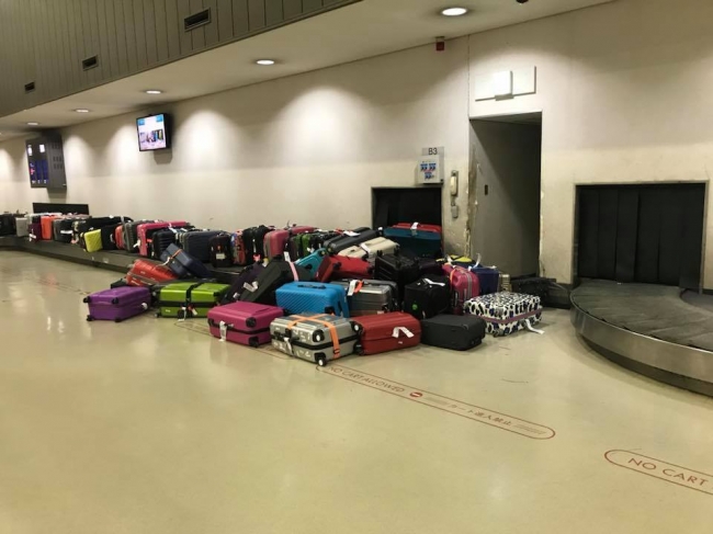空港やホテルなど、様々な場所で荷物における問題が課題となっていた（イメージ写真）