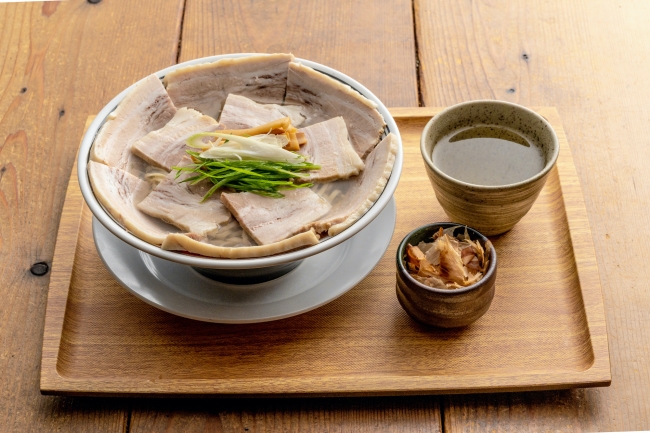 【特製】花咲く煮豚らぁ麺　1,280円