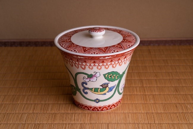 首相官邸桑名萬古焼、加賀瑞山造菖蒲抹茶茶碗 工芸品