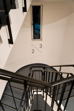 階段室のサイン計画