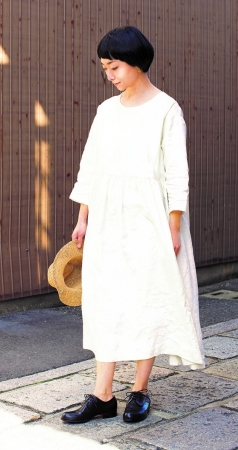 美濃羽まゆみ「着心地のよい、暮らしの服」日本ヴォーグ社