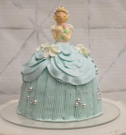 甘いクリームのドレスが可愛いプリンセスのケーキを予約販売 企業リリース 日刊工業新聞 電子版