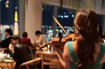 六本木ヒルズ「THE SUN & THE MOON (Restaurant)」月に一度の生演奏を楽しめるスペシャルディナー!眺望×料理×芸術が織りなす、大人の贅沢なひととき