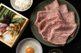 A５ランクの和牛を食べ放題で楽しむ！「すき焼き十二天」の新業態が8月1日（木）広尾にオープン