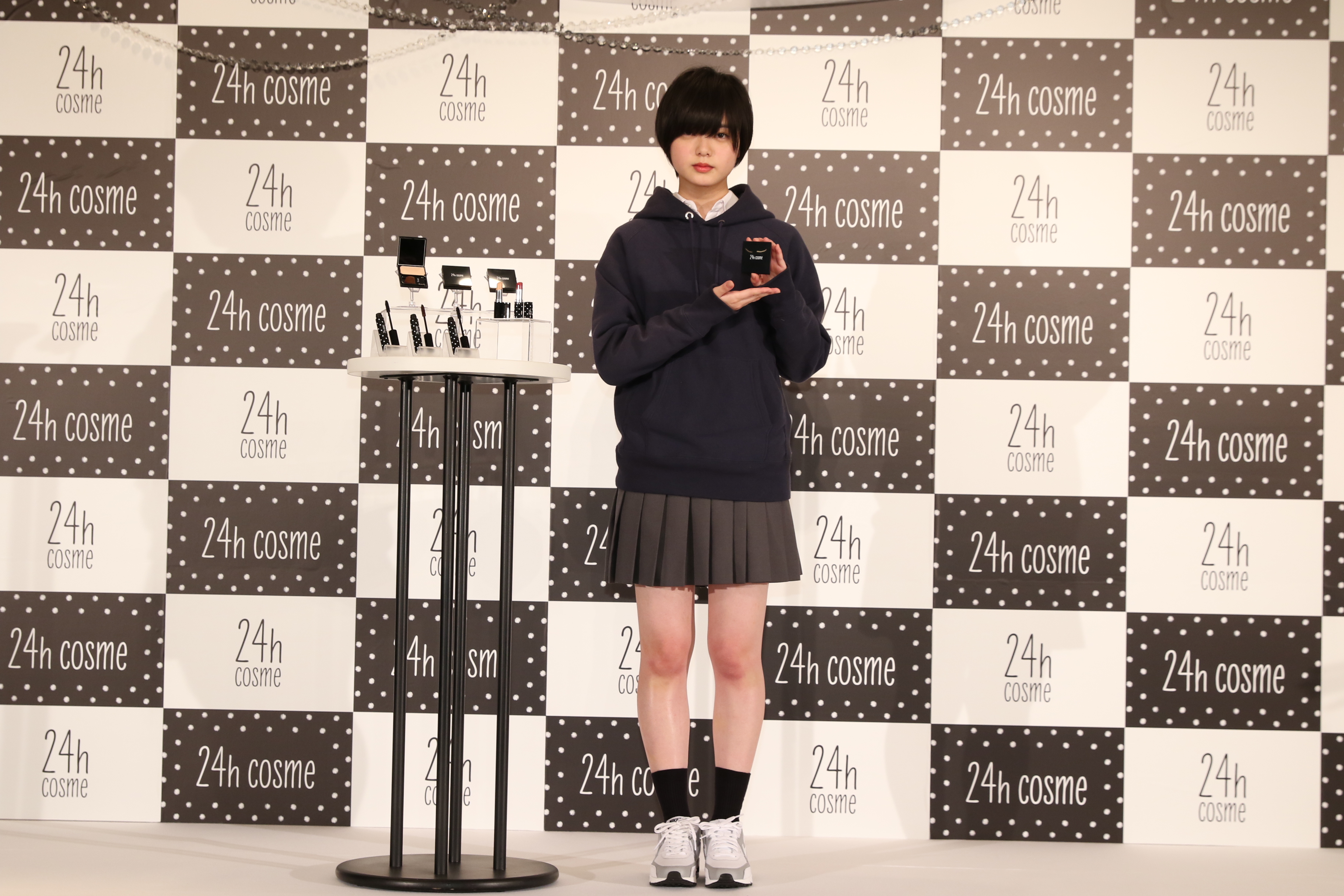 欅坂46 平手友梨奈さん 初 のブランドミューズに就任を発表 24h Cosme ブランドリニューアル 新cm発表会を開催 ナチュラピュリファイ のプレスリリース