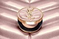 【YSL BEAUTY】クチュールにインスパイアされた、大胆なパファーデザインの「クチュール クッション コレクション」が限定登場!