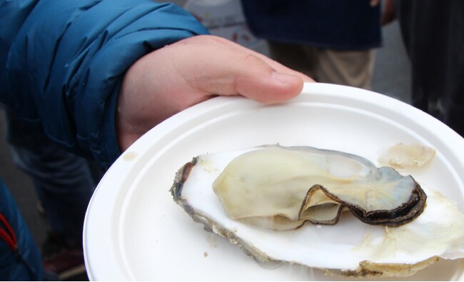 お振舞い蒸し牡蠣 お振舞い蒸し牡蠣