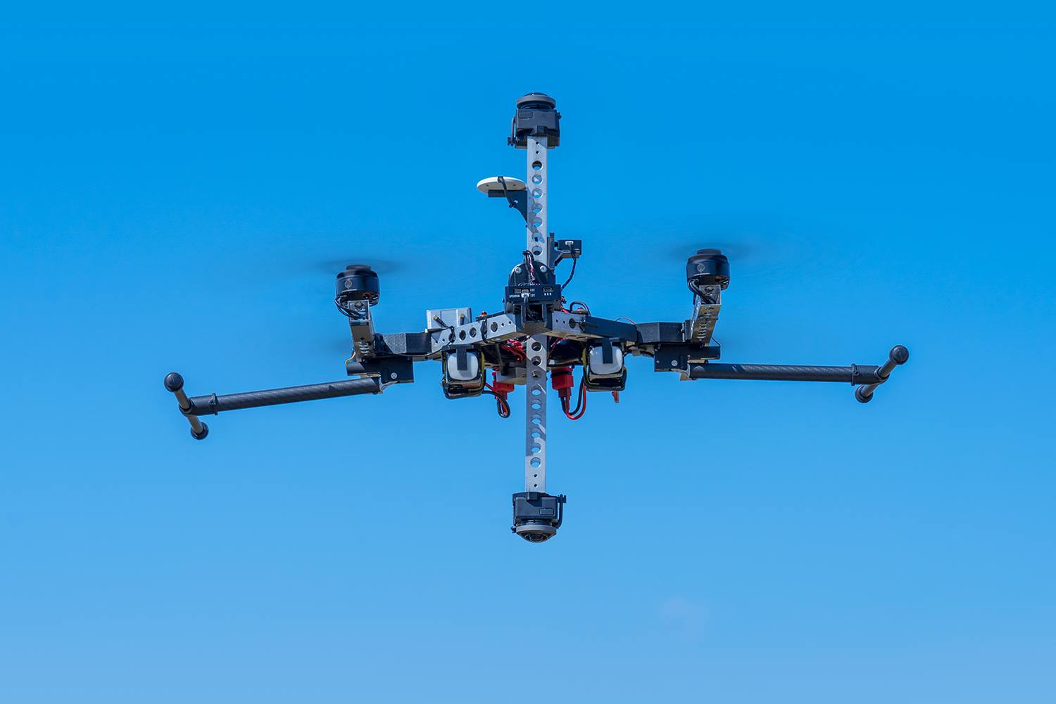 エアロネクスト、VAIOと「4D Gravity(R)」テクノロジー搭載の産業ドローン量産化に着手。共同で用途別ドローンサービスの事業化の検討を開始。