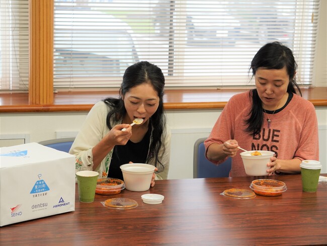 h[ŉ^΂ĂJ[ yޒ i1nR~jeBZ^[j