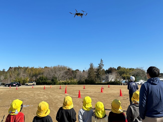 出発式に集まった月ヶ瀬住民ら 出発式に集まった月ヶ瀬住民ら
