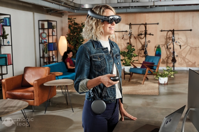 NrealLight」と「Magic Leap One」を用いたAR空間の共有体験を実現