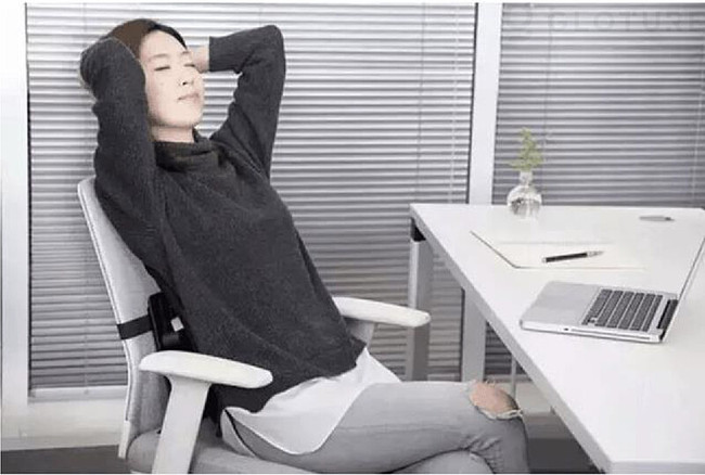 新商品 Minicute 高級チェアのような座り心地を提供するランバーサポート 腰痛 対策 姿勢矯正 調整可能 株式会社glotureのプレスリリース