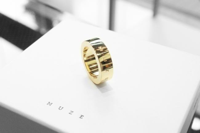 MUZE/ミューズ」から【LOGO RING】【LOGO EARRINGS】が発売。｜株式