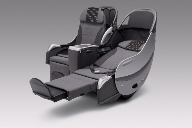 座席一例：JAL SHELL FLAT SEAT