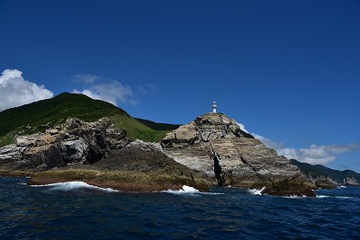 海から見た大瀬崎灯台