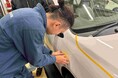 【専門学校 新潟国際自動車大学校】傷ついた車がまるで新品のように。株式会社カーテックによるクイック鈑金デモ授業を開催
