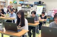 AIを「使う」から「使いこなす」へ全校生が生成AIを活用したプレゼンテーション制作を体験