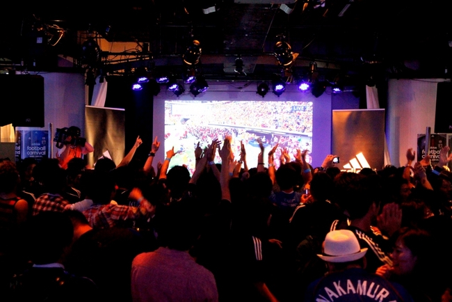 渋谷と心斎橋にサポーター1 000人が集結 アディダス フットボール カーニバル 開催 アディダス ジャパン株式会社のプレスリリース