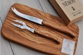 天然オリーブハンドルのチーズナイフとフォークのセット　ギフトにも最適なハイグレード紙製ＧＩＦＴ箱いり