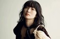 【能登復興支援企画】シンガーソングライター安藤裕子氏 世界初 「黄金の茶室」で復興支援ライブ ~能登復興を想い 歌声を届ける~