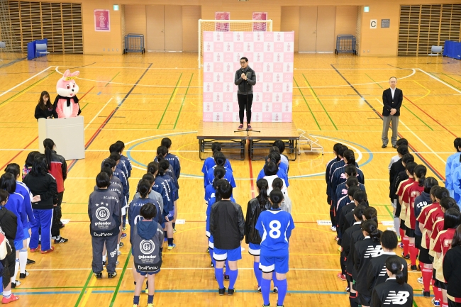 SHIBUYA109ガールズフットサルカップ開会式（写真提供：「オールスポーツコミュニティ」）
