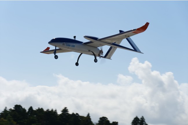 テラ・ラボ主力の新機体「TERRA Dolphin 4300」
