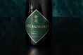 グッチ ジャルディーノと日本酒ブランド「SAKE HUNDRED」がコラボレーション。スパークリング日本酒『密花』を6月3日に100本限定で発売