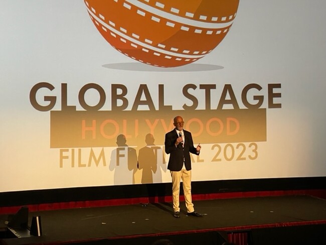 Global Stage Hollywood 主催者のダグラス・モンゴメリ氏