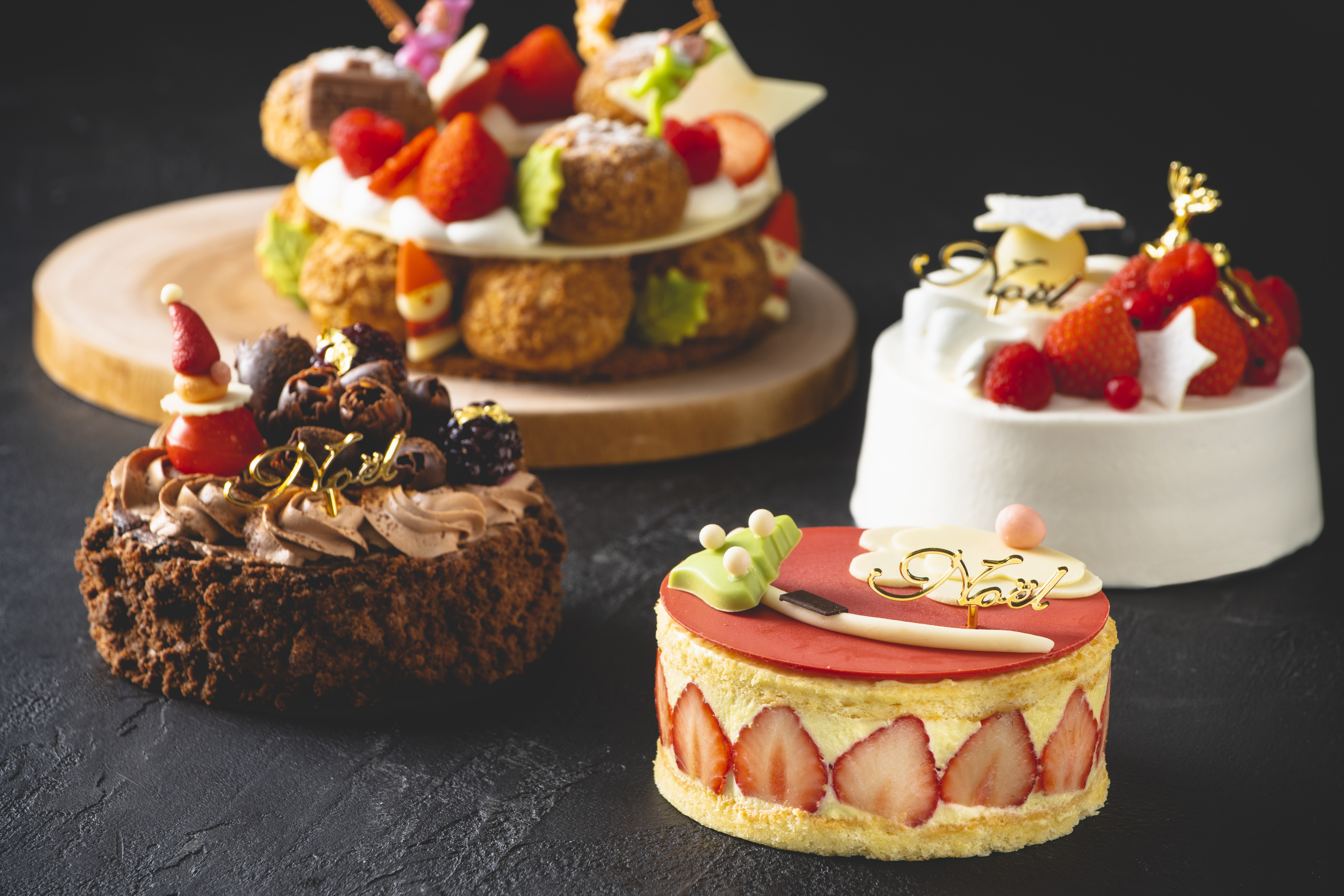 ハイアットリージェンシー 瀬良垣アイランド 沖縄 クリスマスシーンを華やかに演出する パティシエの趣向を凝らしたクリスマスケーキコレクション 11月15日 火 より予約受付開始 ハイアット リージェンシー 瀬良垣アイランド 沖縄のプレスリリース