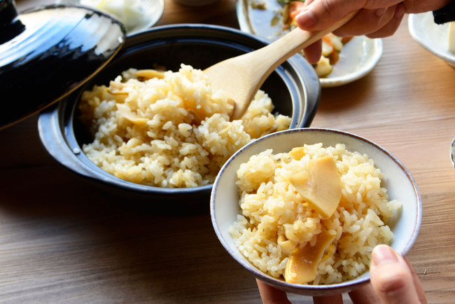 収穫から最短２日で調理！朝掘りの筍を使った「筍まぜごはんの素」