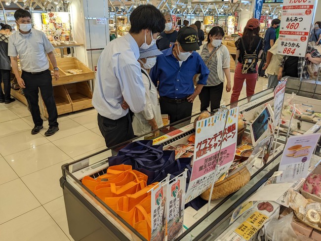 グランテラス筑西での販売会の様子