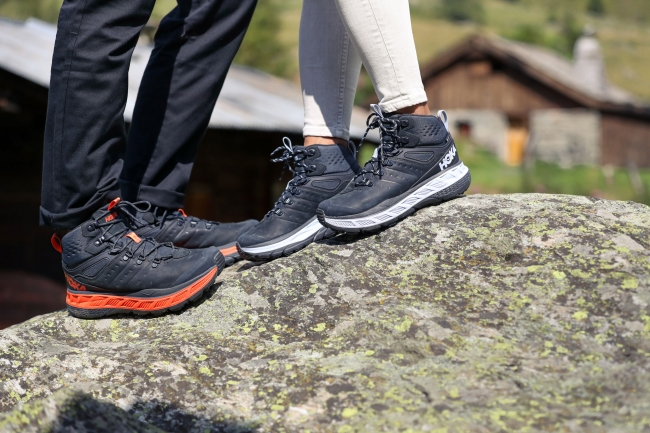 HOKA ONE ONE に街から山まで使えるGORE-TEX(R)搭載シューズが新登場