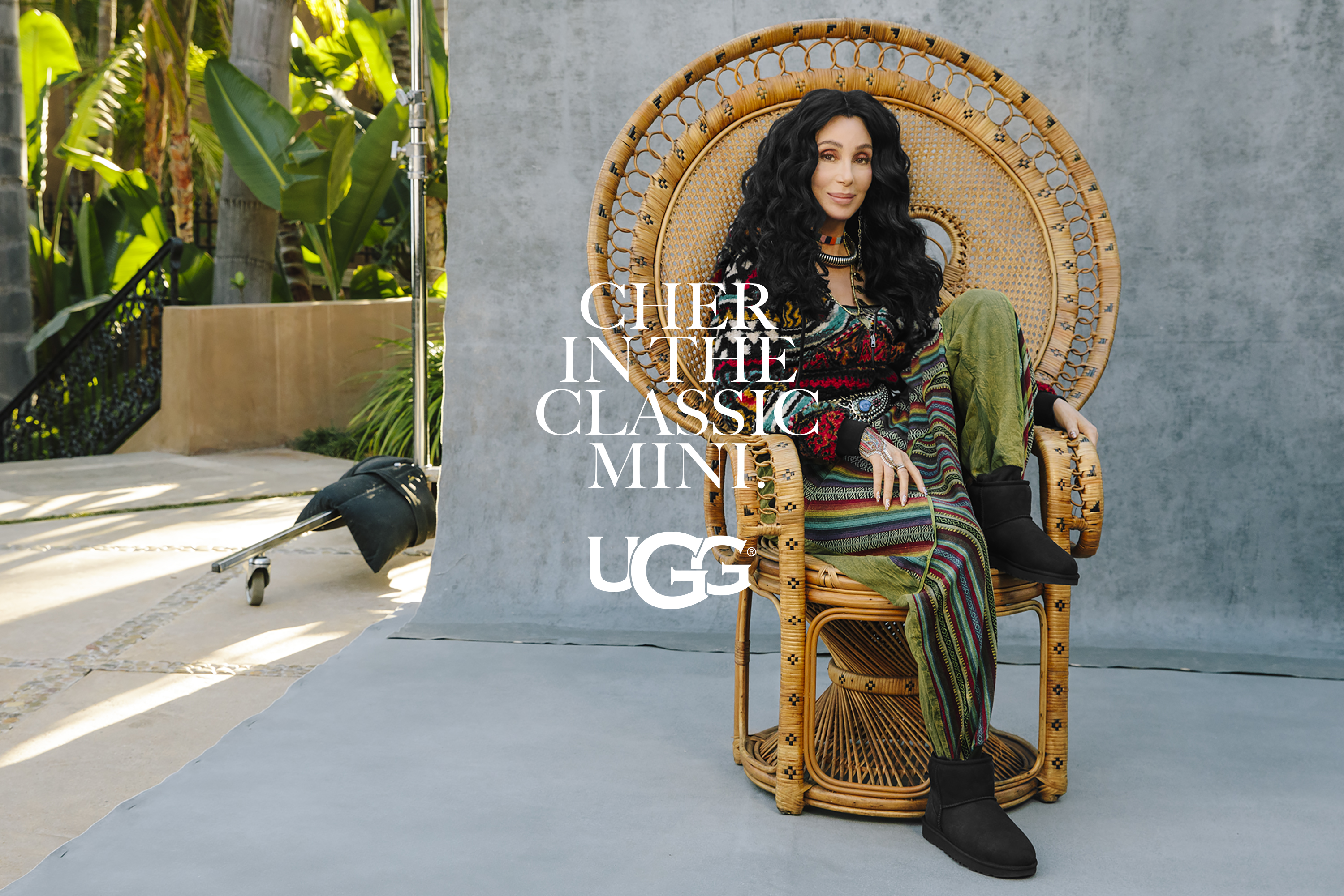 アカデミー賞やグラミー賞など数々の賞を受賞した世界的スーパースター Cherを起用した Uggの22春夏 Feel キャンペーンがローンチ Deckers Japan合同会社のプレスリリース