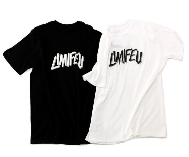 LIMI feu オンライン限定のユニセックスTシャツを５月22日土曜日18時に 