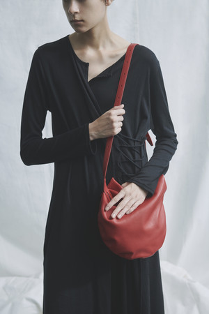 Round shoulder Red Small